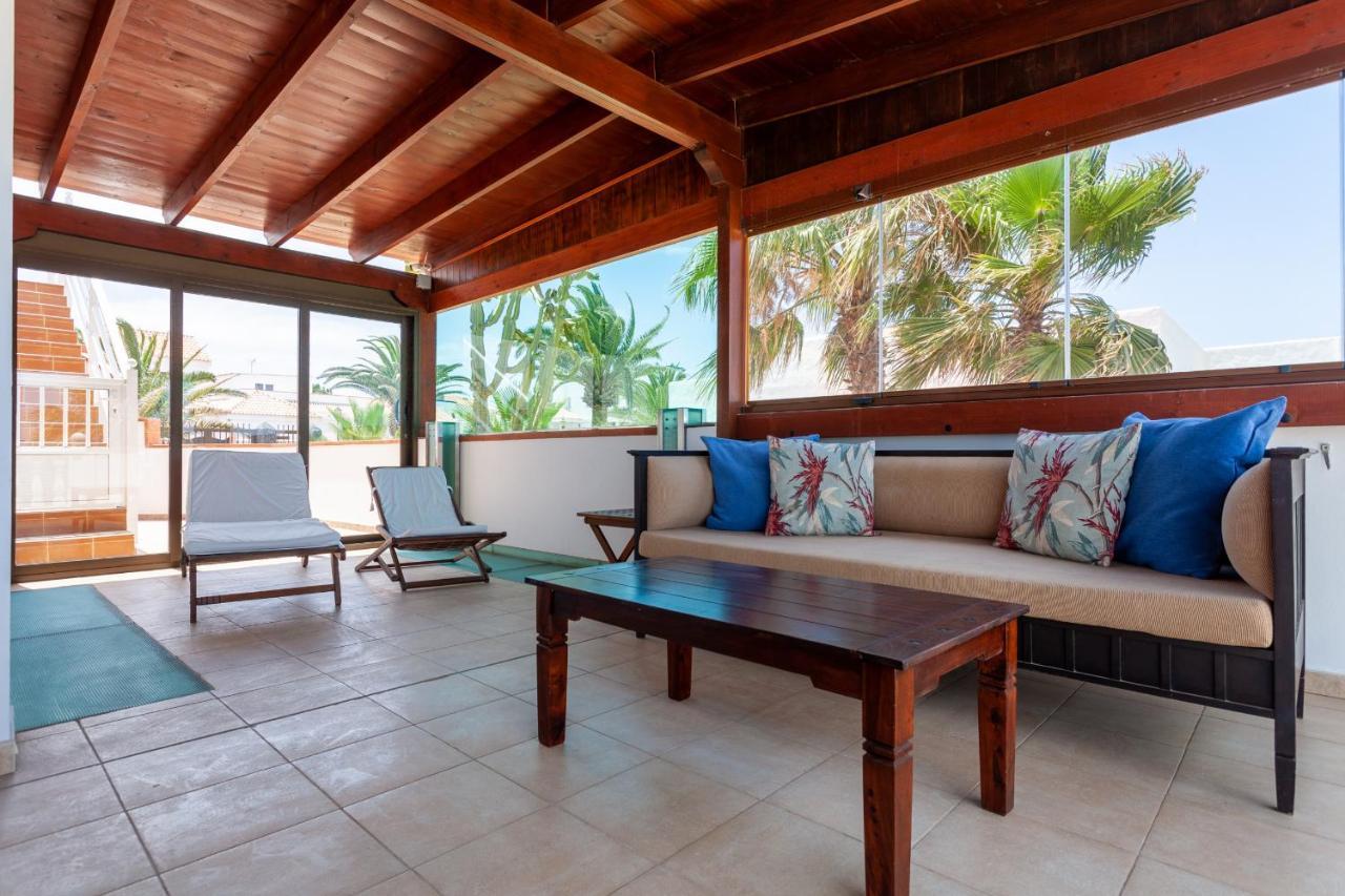 Villa Marina I Beachfront Corralejo By Holidays Home Exterior photo