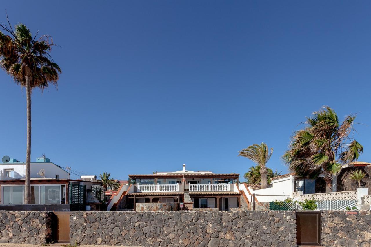 Villa Marina I Beachfront Corralejo By Holidays Home Exterior photo