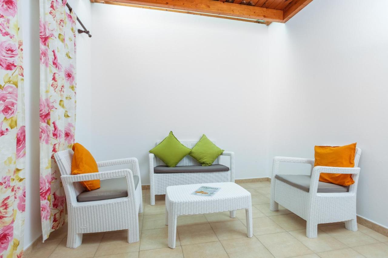 Villa Marina I Beachfront Corralejo By Holidays Home Exterior photo